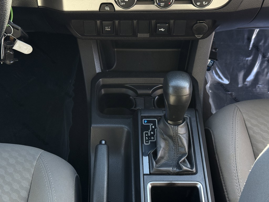 2022 Toyota Tacoma Image 22