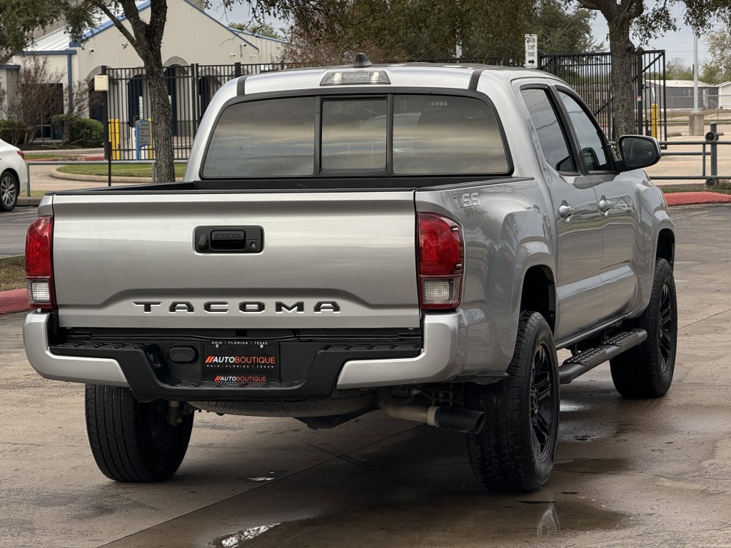 2021 Toyota Tacoma Image 9
