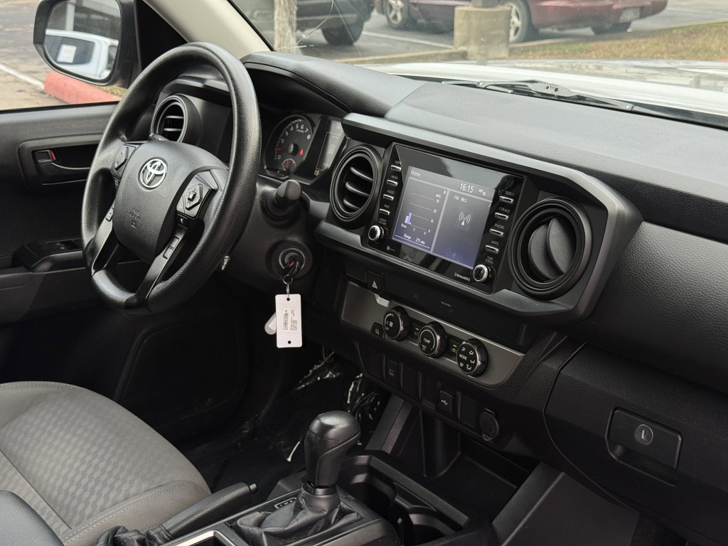 2021 Toyota Tacoma Image 13