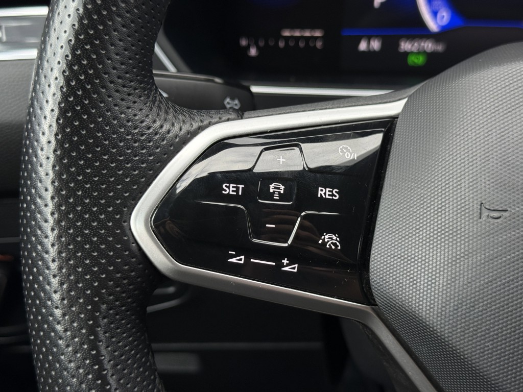 2022 Volkswagen Tiguan Image 17