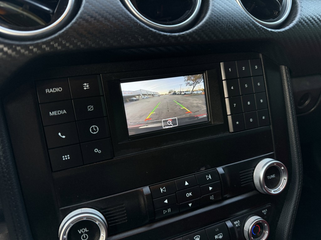 2020 Ford Mustang Image 24