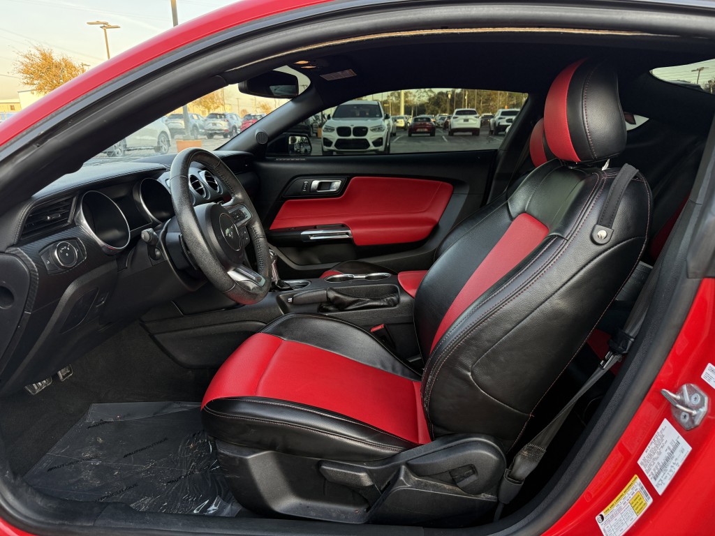 2020 Ford Mustang Image 29