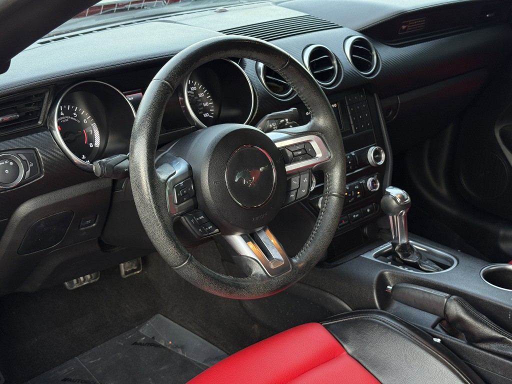 2020 Ford Mustang Image 6