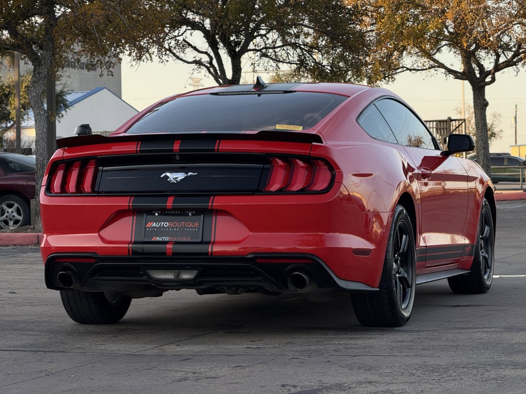2020 Ford Mustang Image 12