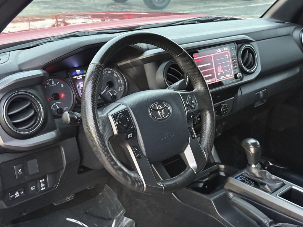 2020 Toyota Tacoma Image 12
