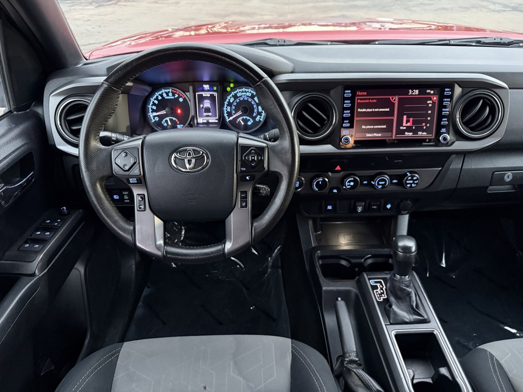 2020 Toyota Tacoma Image 14