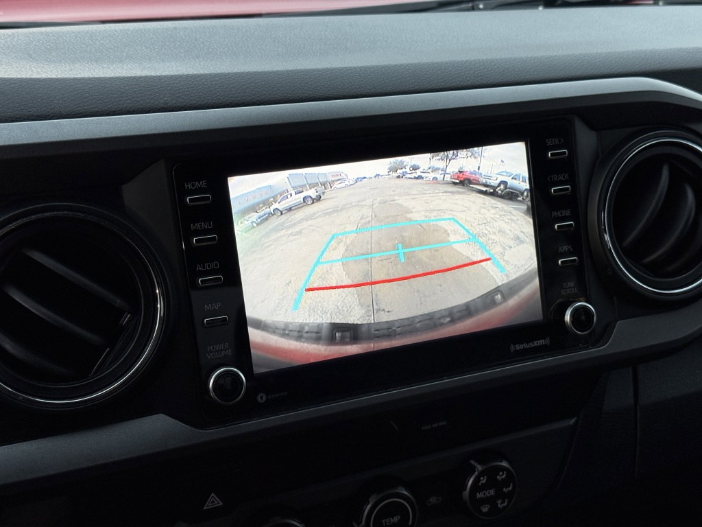 2020 Toyota Tacoma Image 21