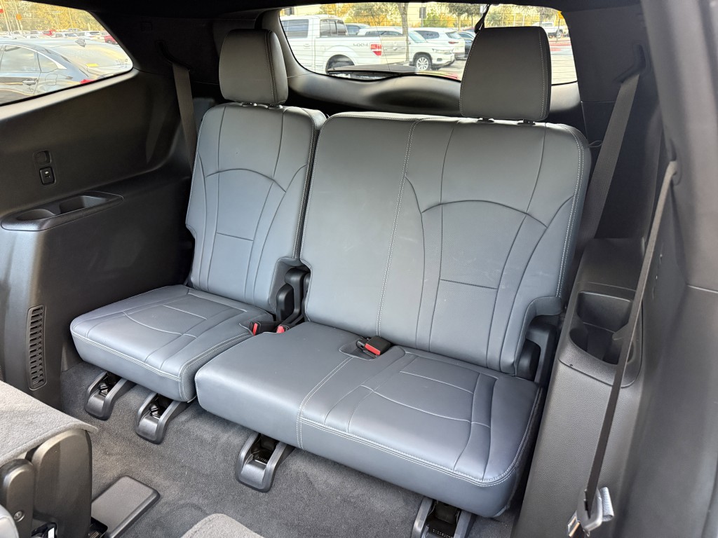 2023 Buick Enclave Image 36