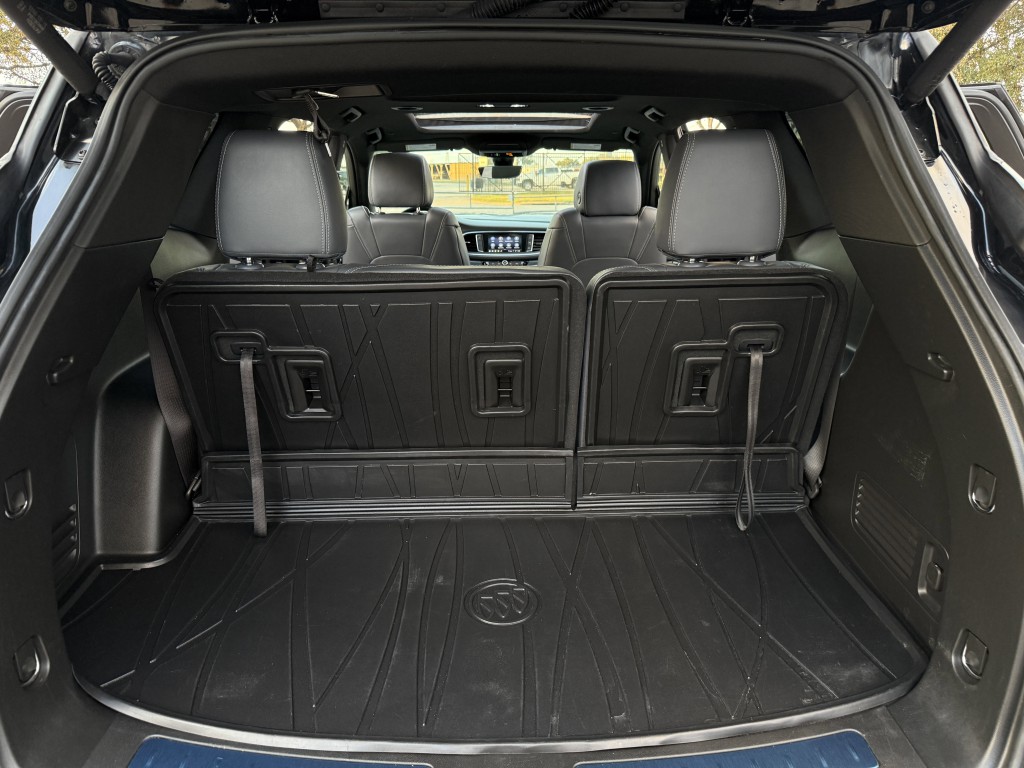2023 Buick Enclave Image 39