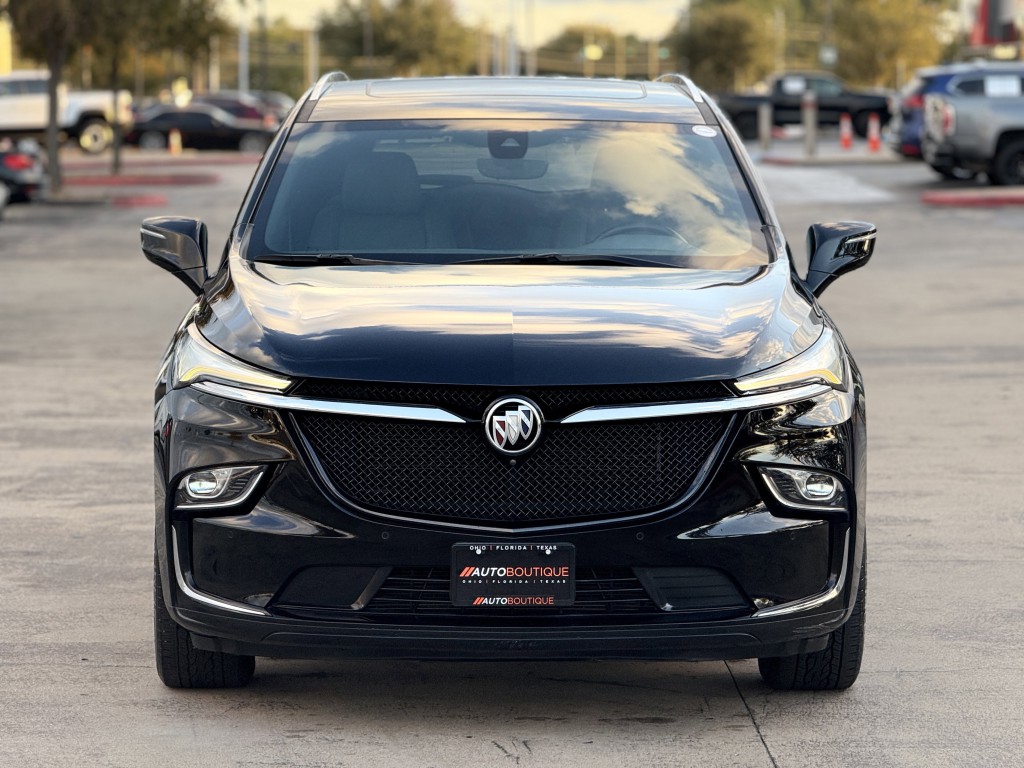 2023 Buick Enclave Image 8