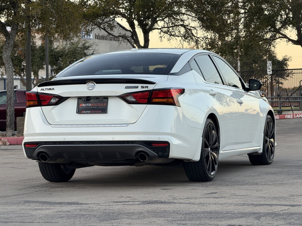 2022 Nissan Altima Image 9