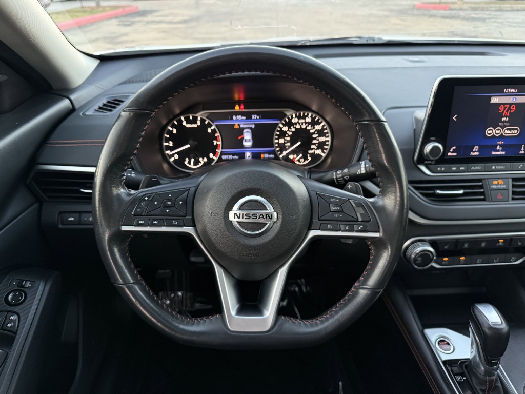 2022 Nissan Altima Image 15