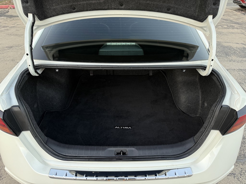 2022 Nissan Altima Image 31