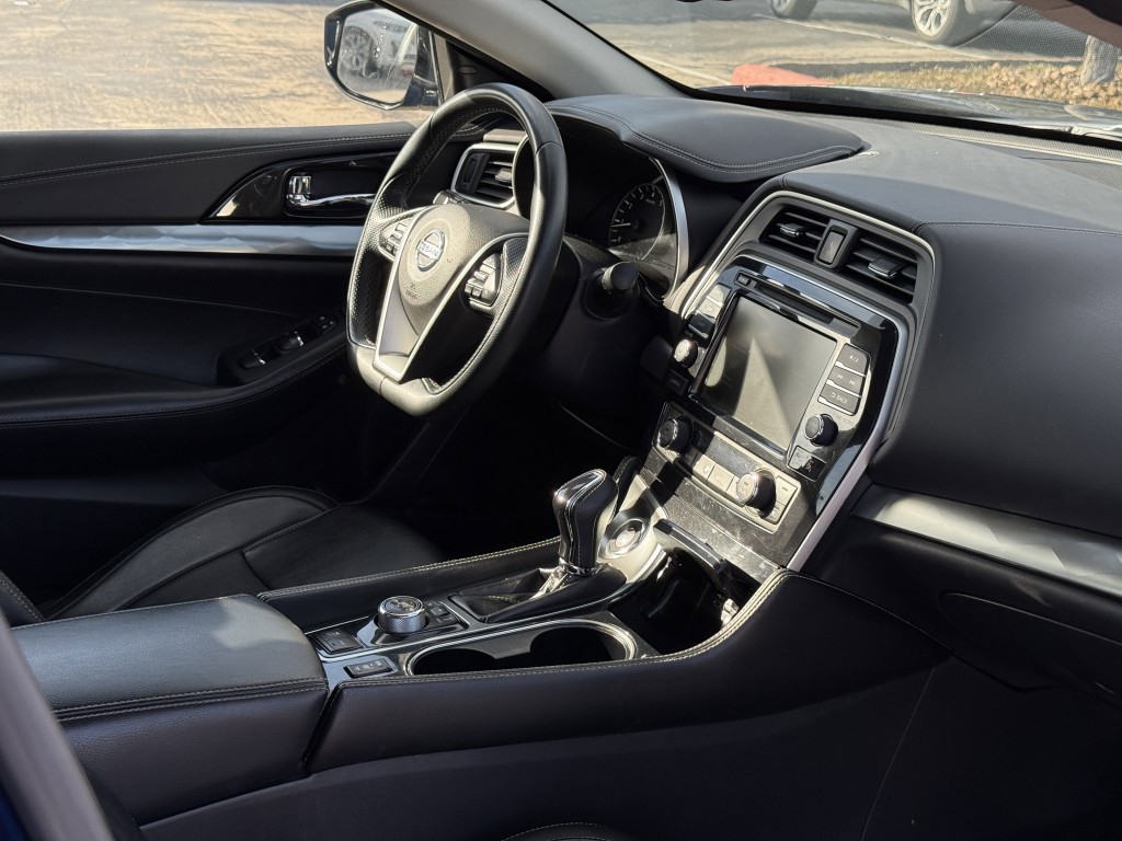 2021 Nissan Maxima Image 13