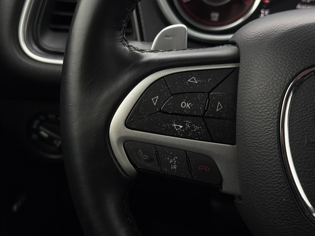 2016 Dodge Challenger Image 19