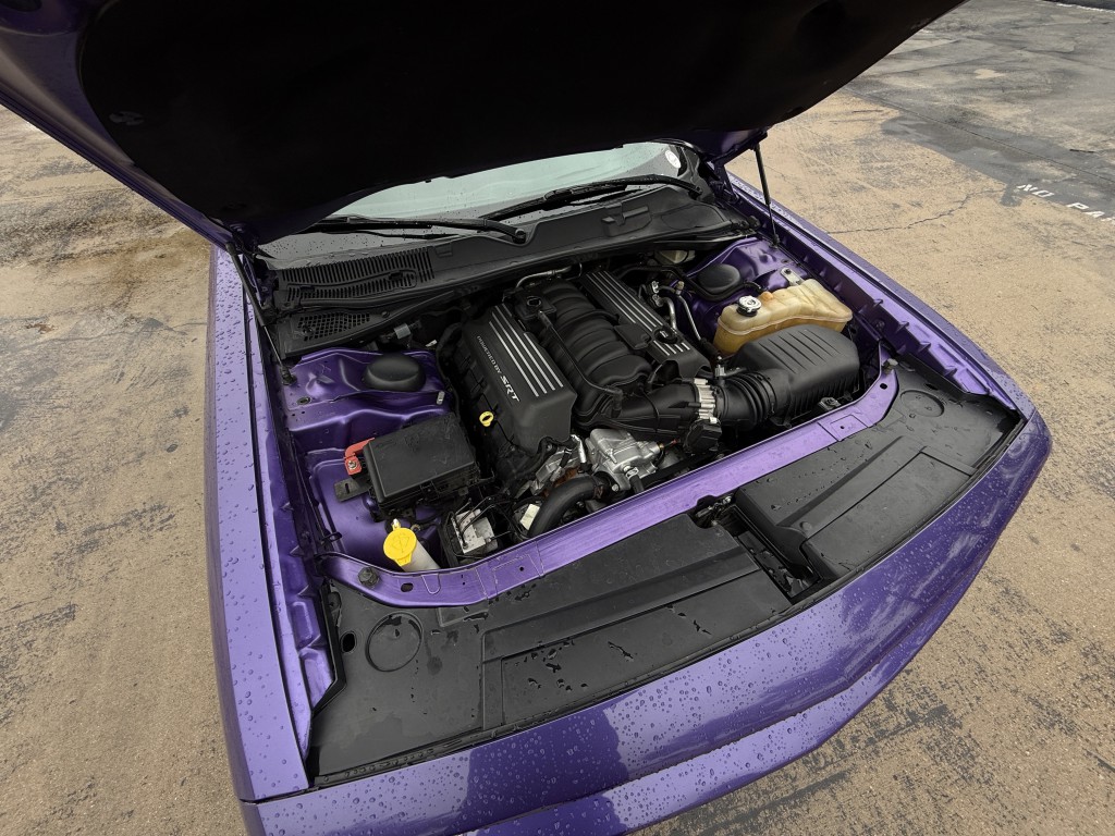 2016 Dodge Challenger Image 39