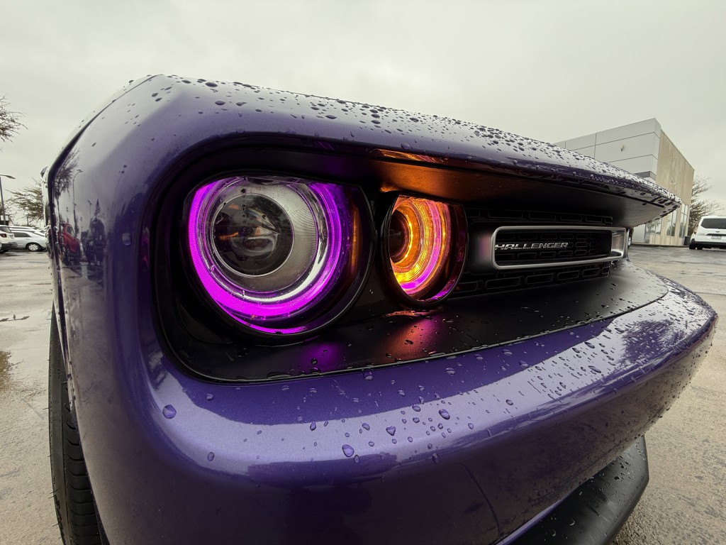 2016 Dodge Challenger Image 40