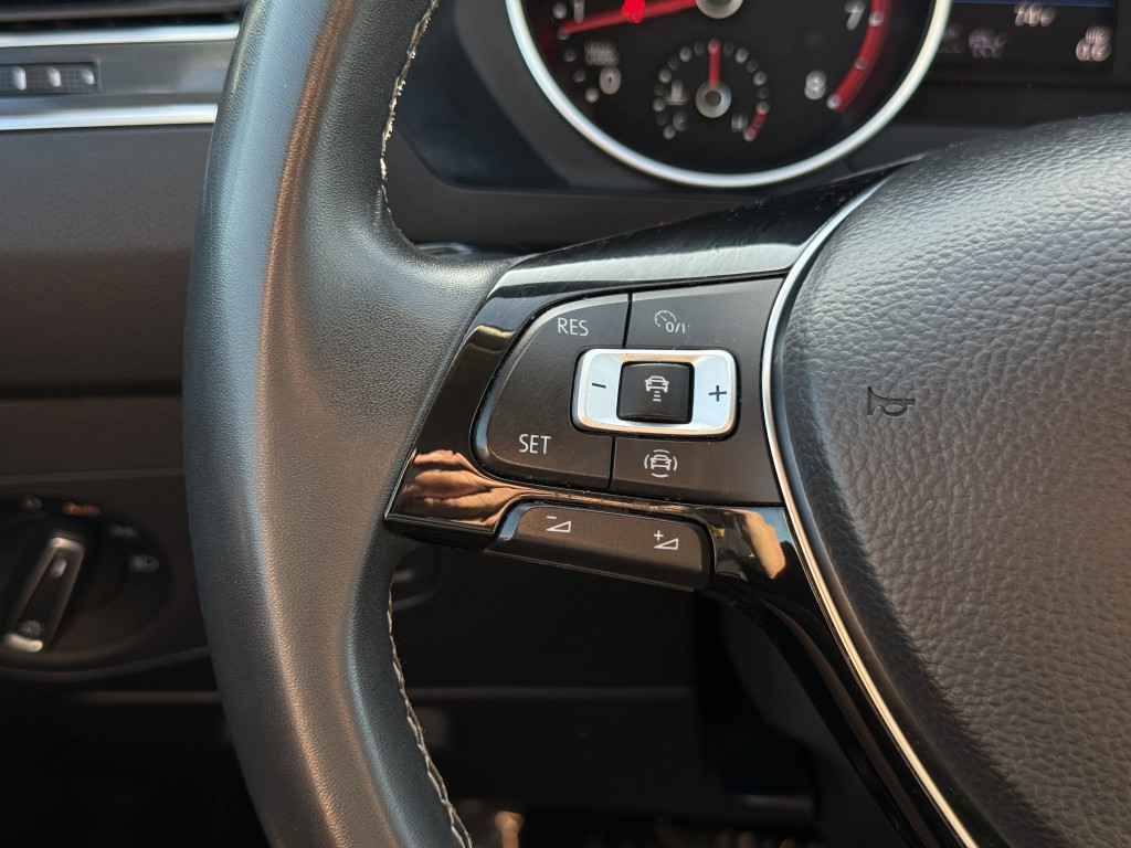 2021 Volkswagen Tiguan Image 18