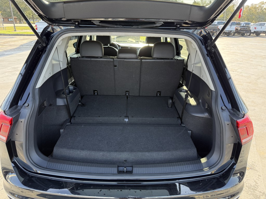 2021 Volkswagen Tiguan Image 32