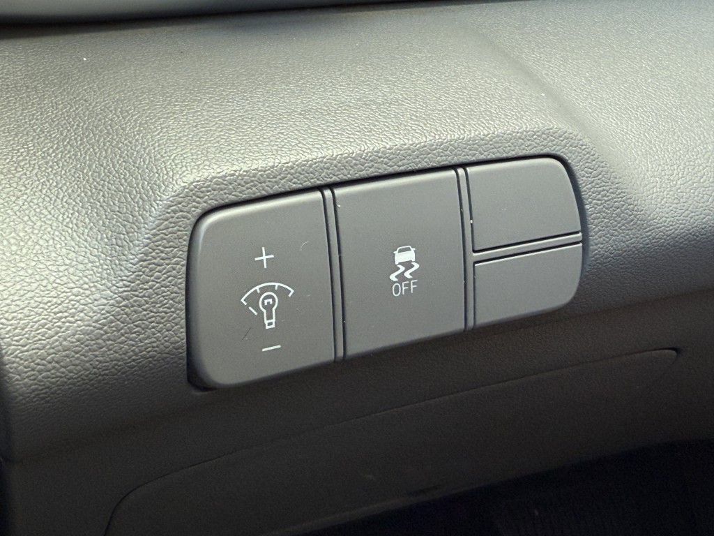 2024 Hyundai Elantra Image 26