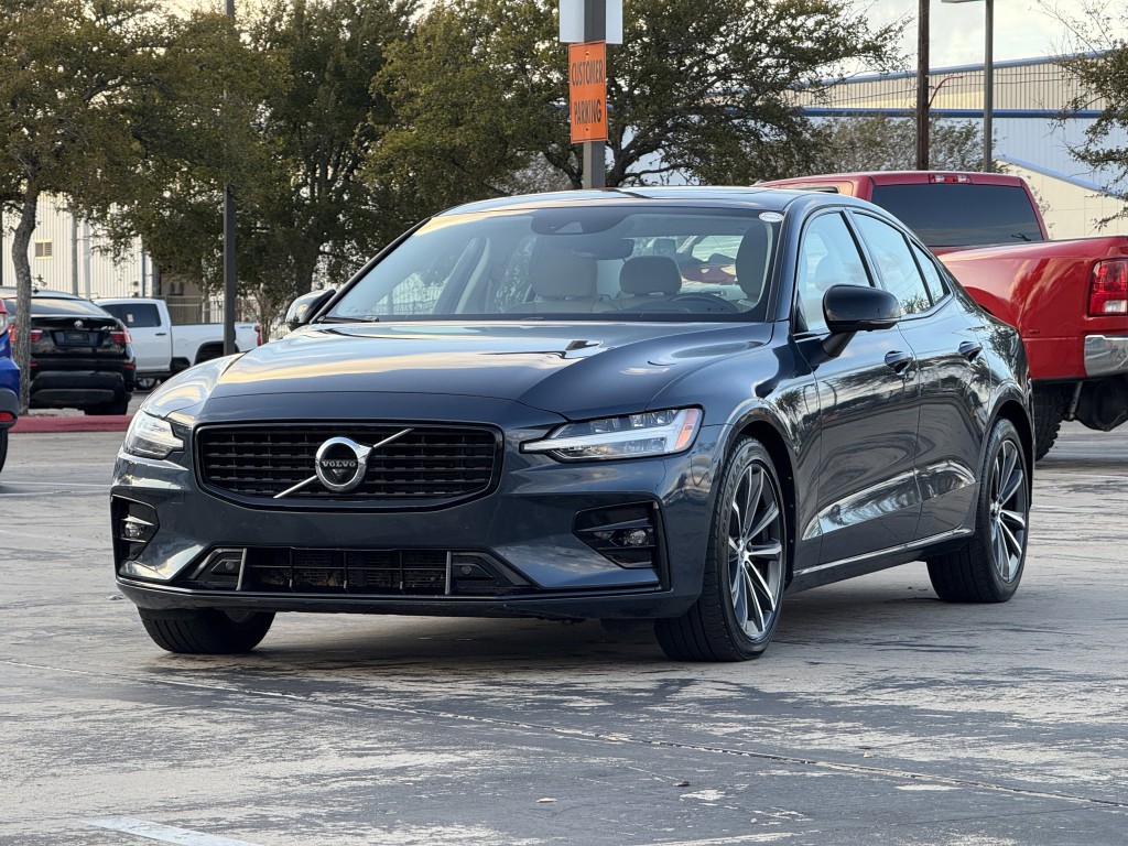 2022 Volvo S60 Image 5