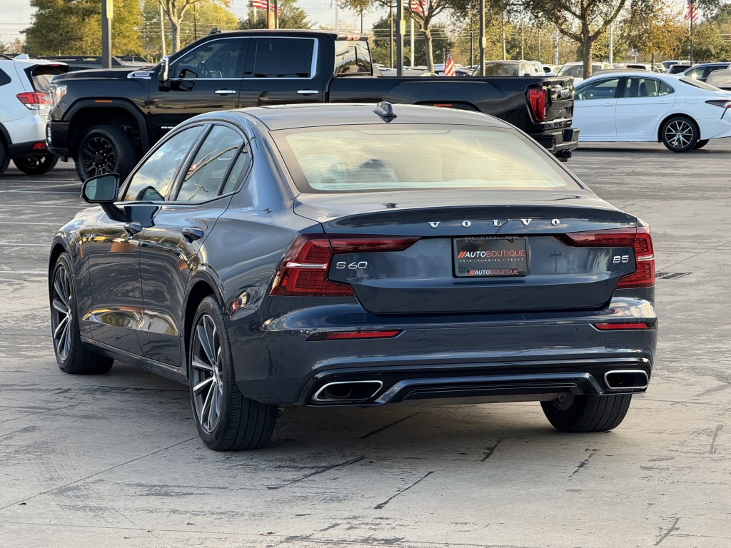 2022 Volvo S60 Image 8