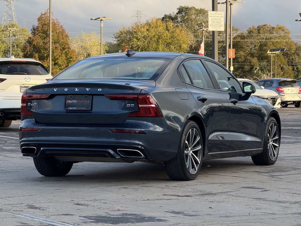 2022 Volvo S60 Image 9