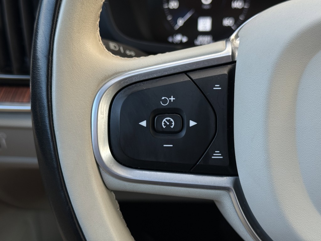 2022 Volvo S60 Image 17