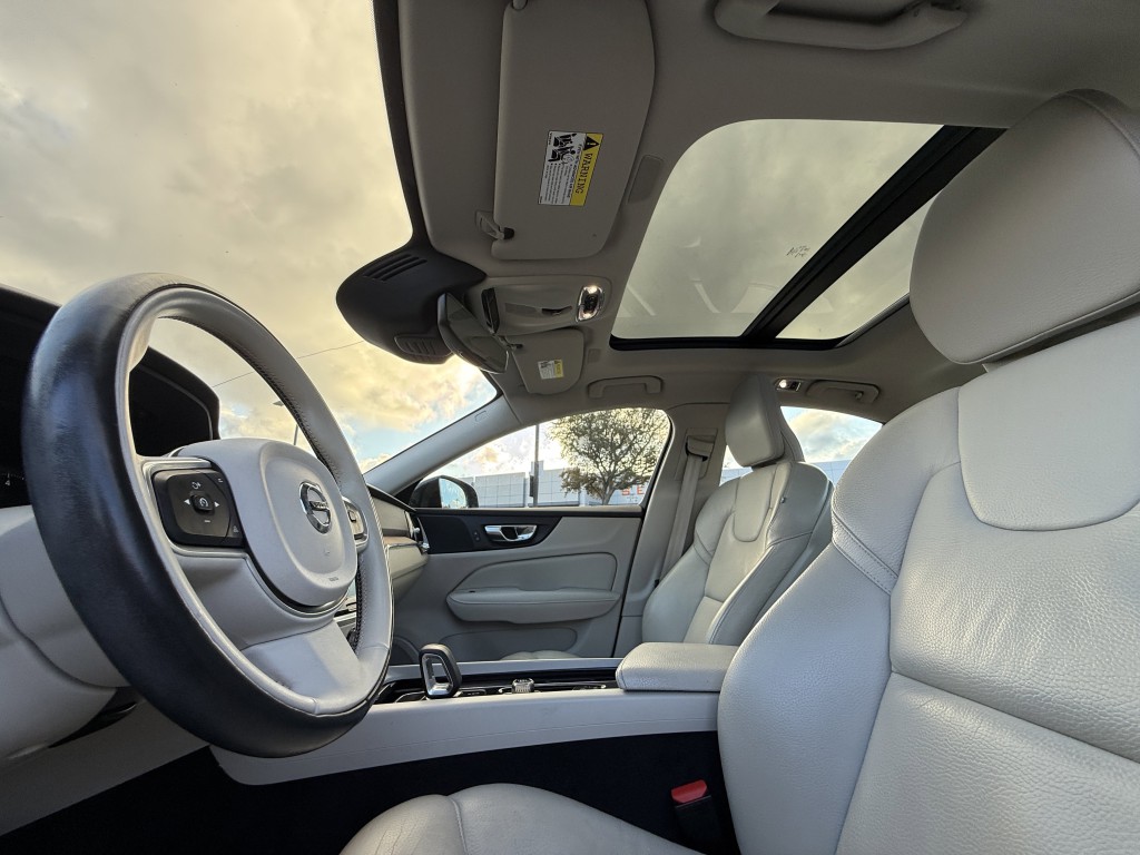 2022 Volvo S60 Image 29