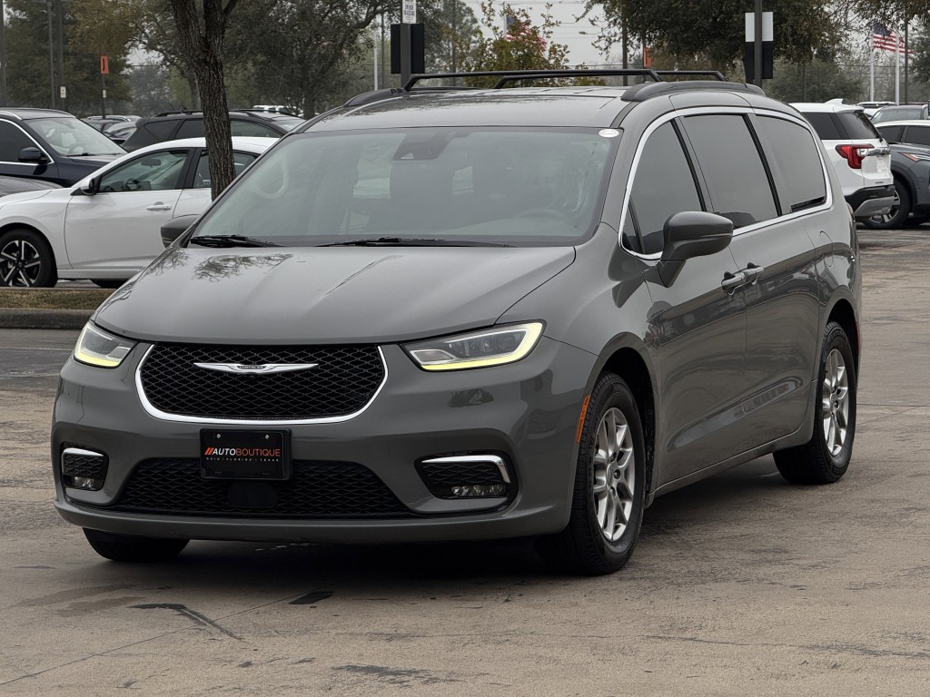 2021 Chrysler Pacifica Image 5