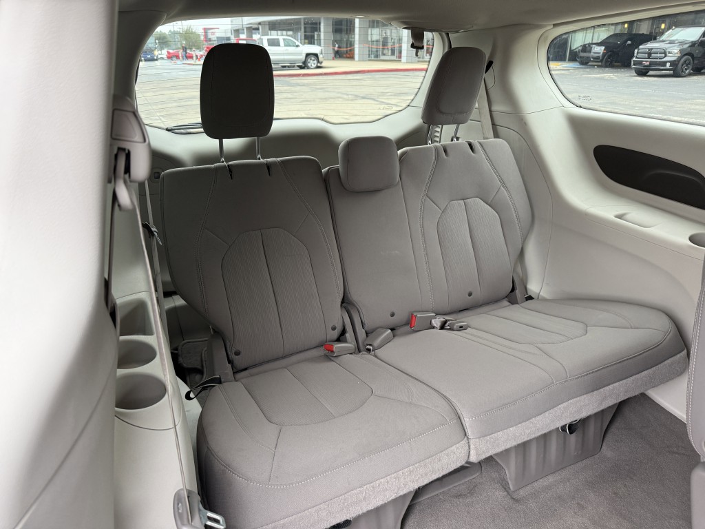 2021 Chrysler Pacifica Image 35