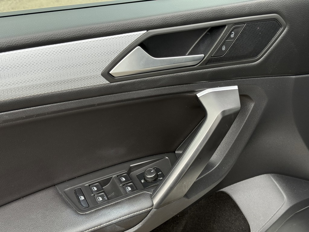 2023 Volkswagen Tiguan Image 23