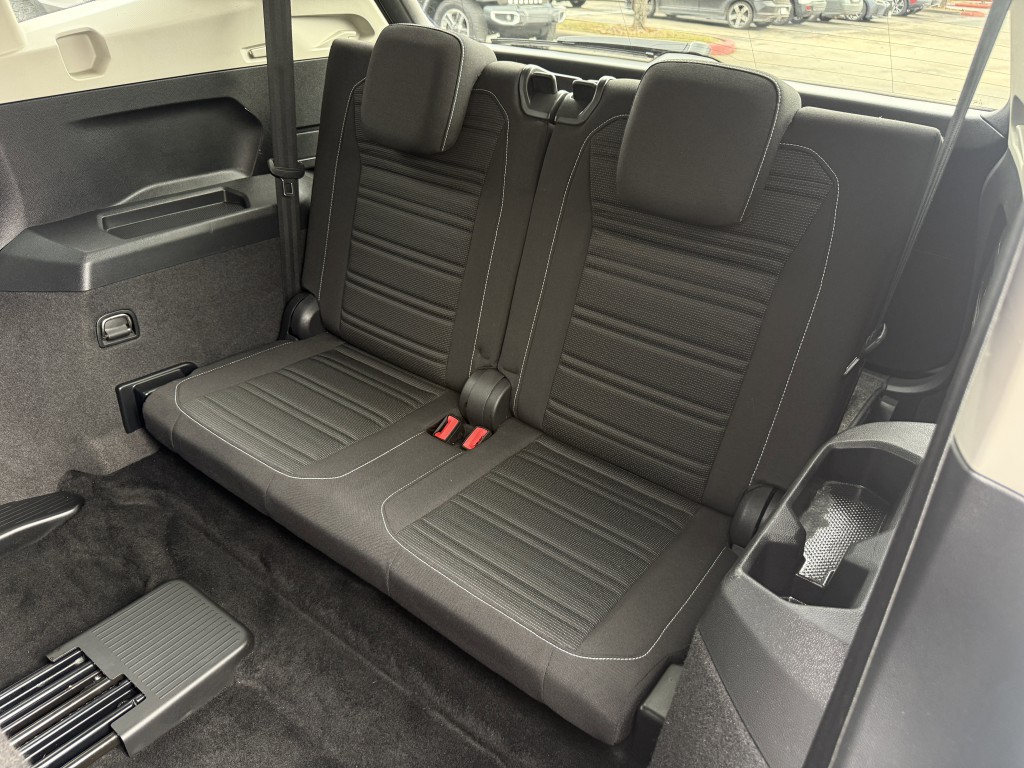 2023 Volkswagen Tiguan Image 30