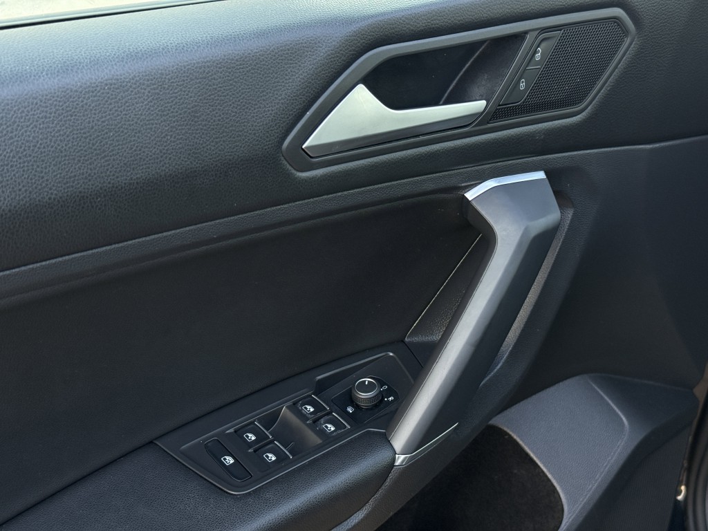 2020 Volkswagen Tiguan Image 24