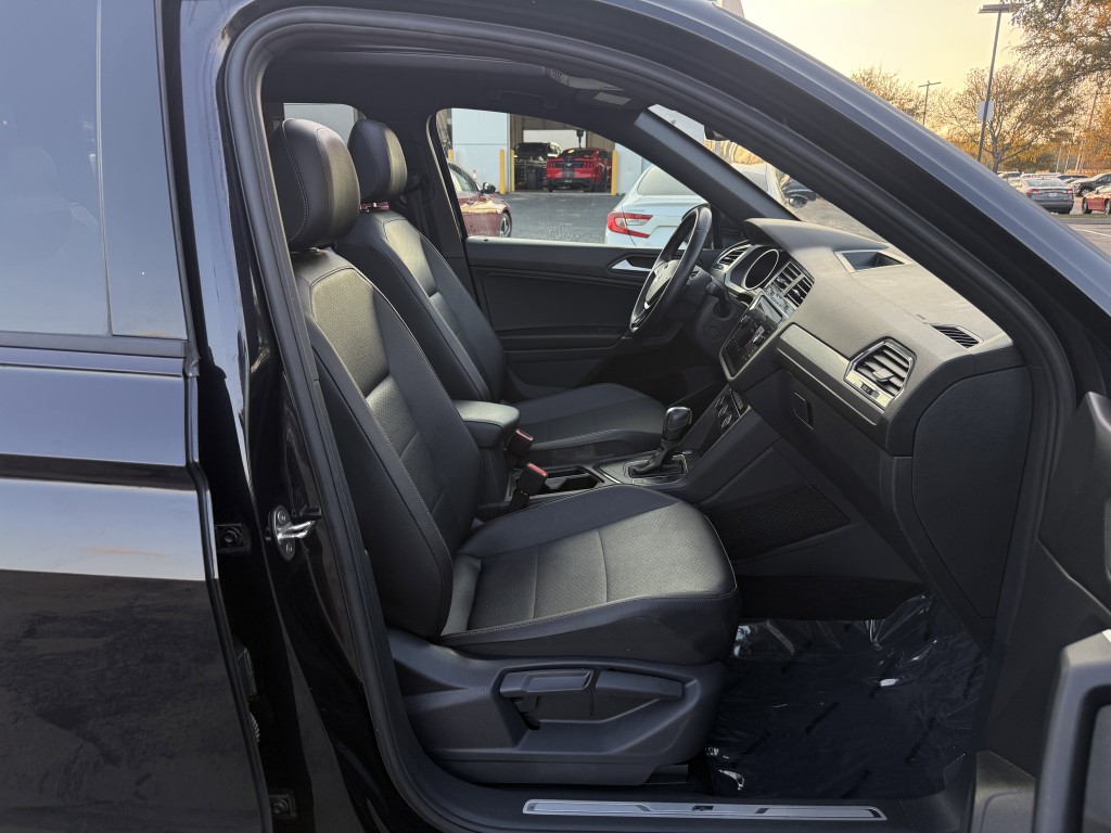 2020 Volkswagen Tiguan Image 28