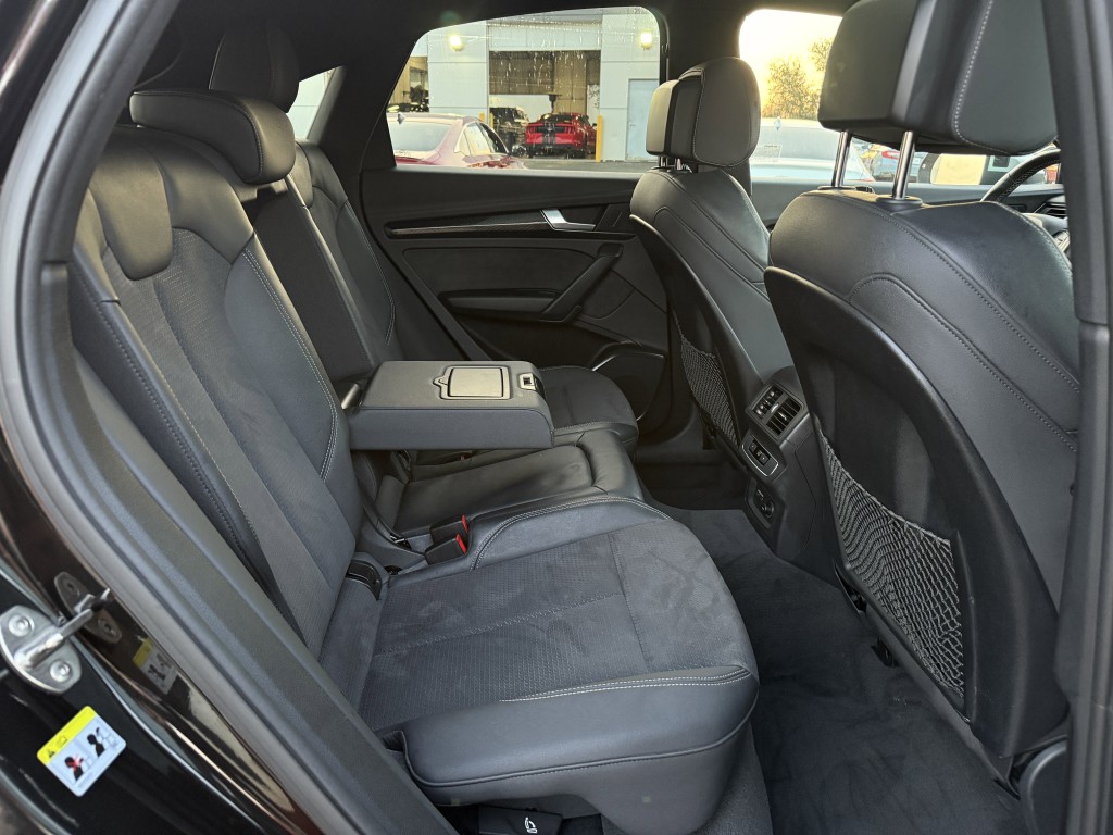 2022 Audi Q5 Image 32