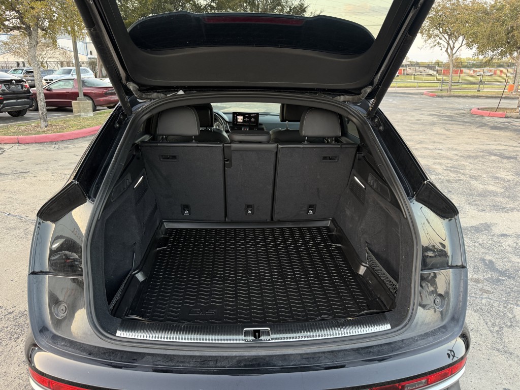 2022 Audi Q5 Image 36