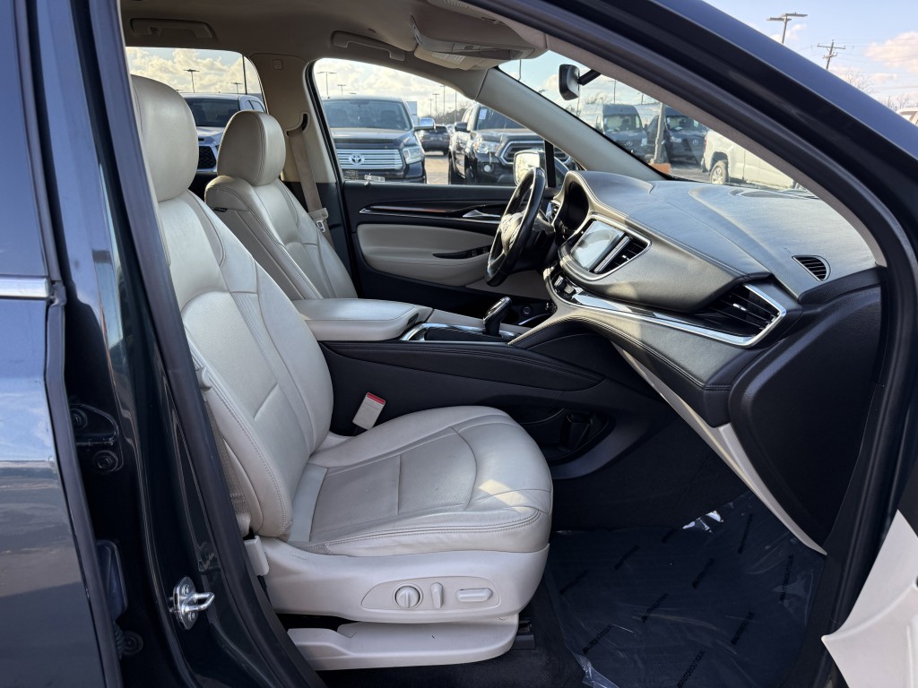 2019 Buick Enclave Image 24