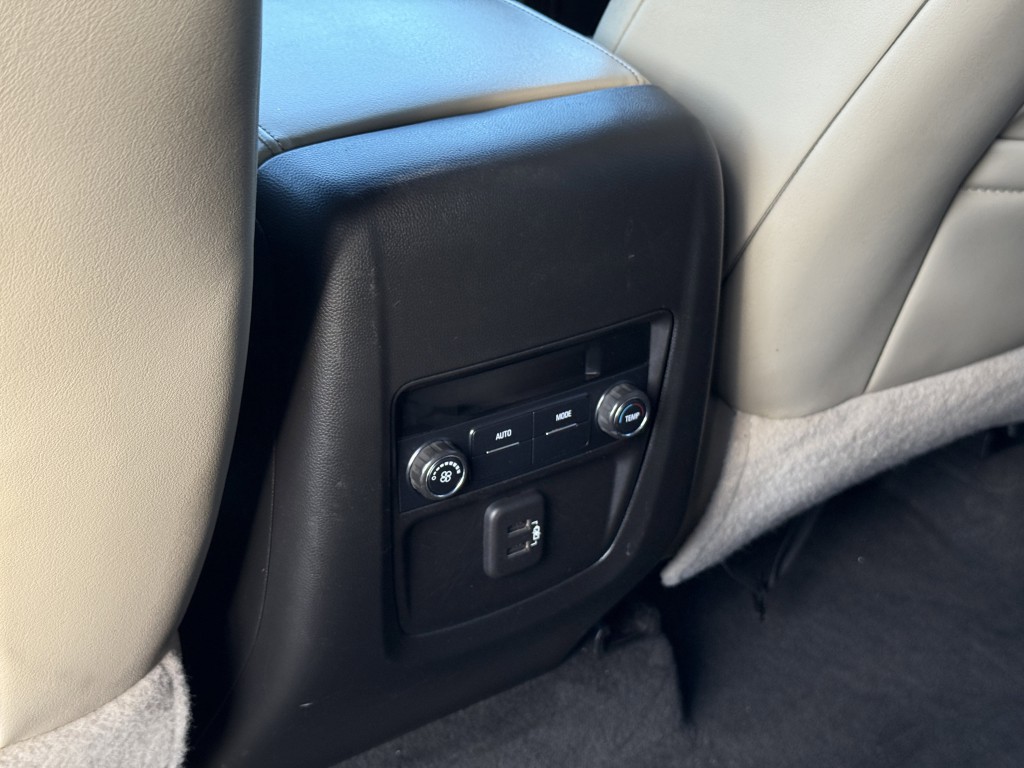 2019 Buick Enclave Image 28