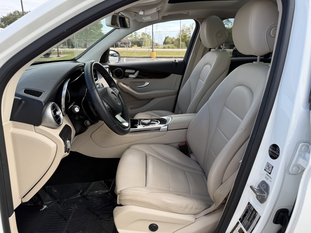 2018 Mercedes-Benz GLC-Class Image 29