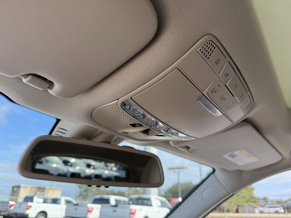 2018 Mercedes-Benz GLC-Class Image 32