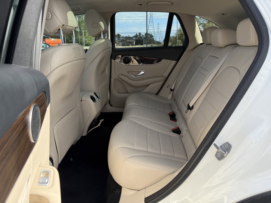 2018 Mercedes-Benz GLC-Class Image 34