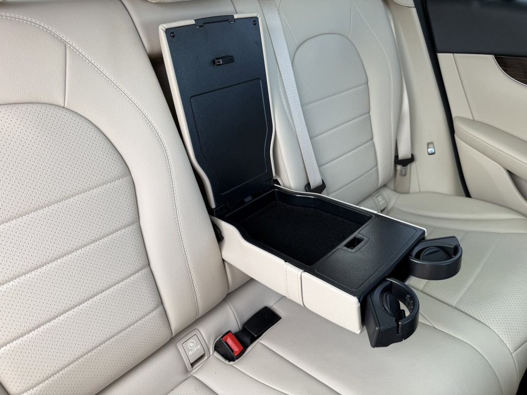 2018 Mercedes-Benz GLC-Class Image 35