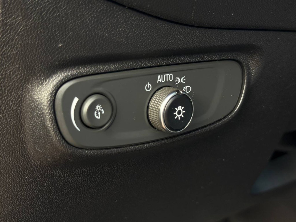 2018 Chevrolet Equinox Image 24