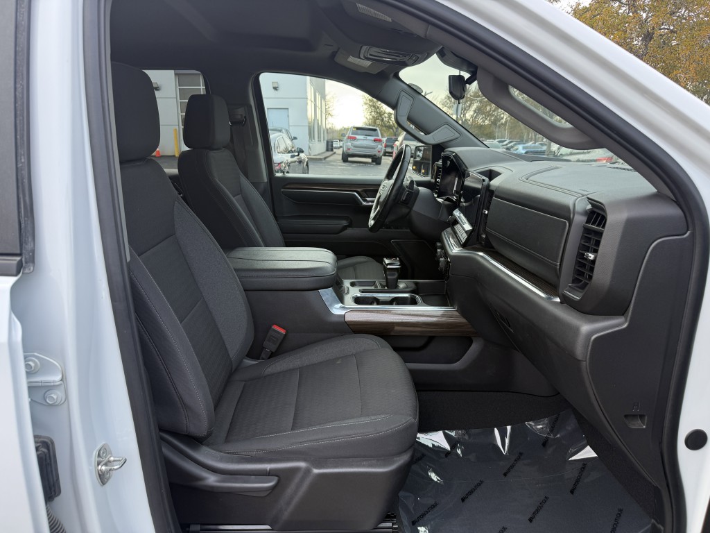 2024 Chevrolet Silverado 1500 Image 30