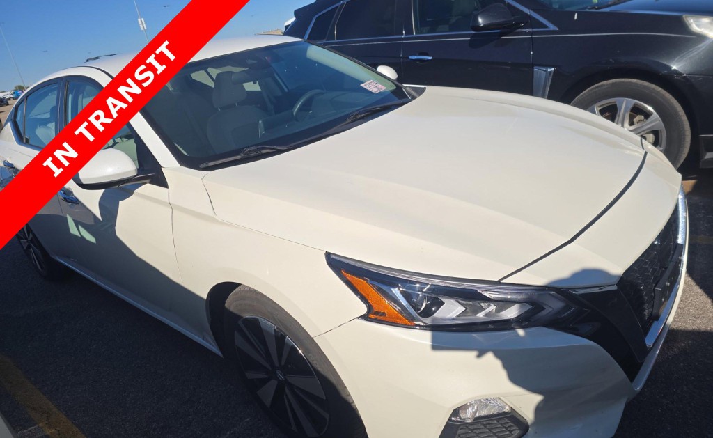 2022 Nissan Altima Image 5