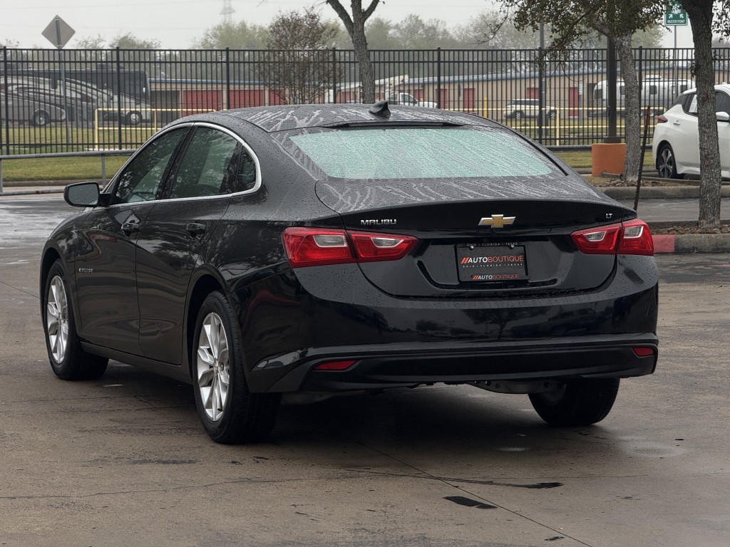 2023 Chevrolet Malibu Image 9