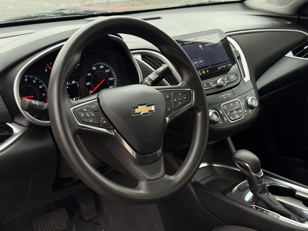 2023 Chevrolet Malibu Image 12