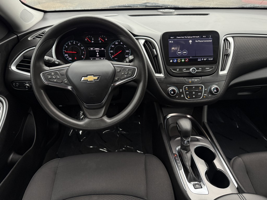 2023 Chevrolet Malibu Image 14