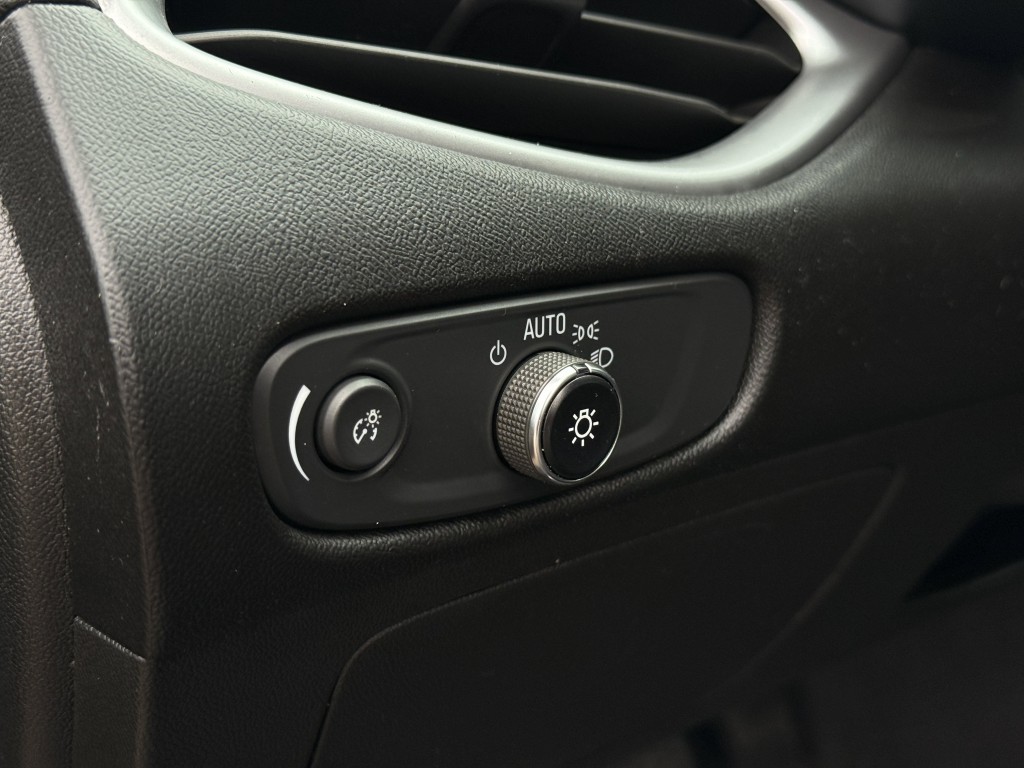 2023 Chevrolet Malibu Image 24